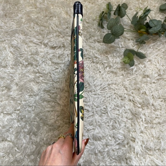 Vintage Gucci XXL Floral Canvas Clutch - Picture 8 of 16